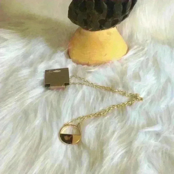 ⚡️ 3 for $10 ⚡️Decree New With Tags Gold Circle Statement Necklace - Picture 1 of 5